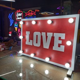 Ampullü Ahşap Tabela