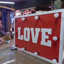 Ampullü Ahşap Tabela