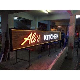 Işıklı Ahşap Cephe Tabelası