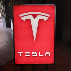 Tesla- Garaj Tabelası